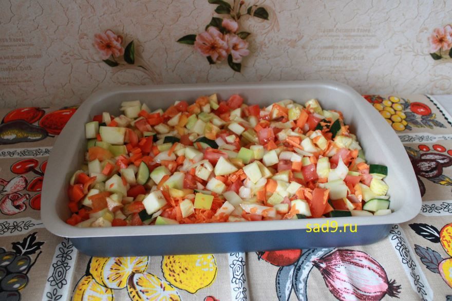 Баклажаны с помидорами в духовке