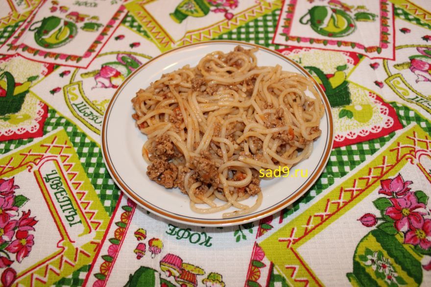 Спагетти с фаршем вкусный и простой рецепт